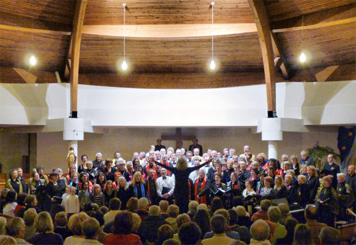Eglise St-Roch, concert de Noël 11/12/2011, par des chorales des Alpes