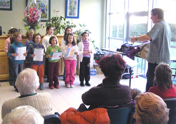 Les Petits chanteurs de Gap au foyer Bellevue, concert de Nol 2006